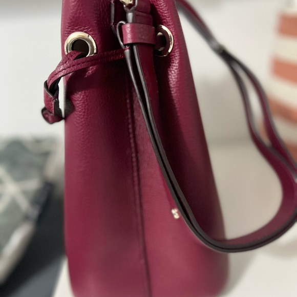 EUC Kate Spade Marti Large Bucket Bag Burgundy - Picture 4 of 7